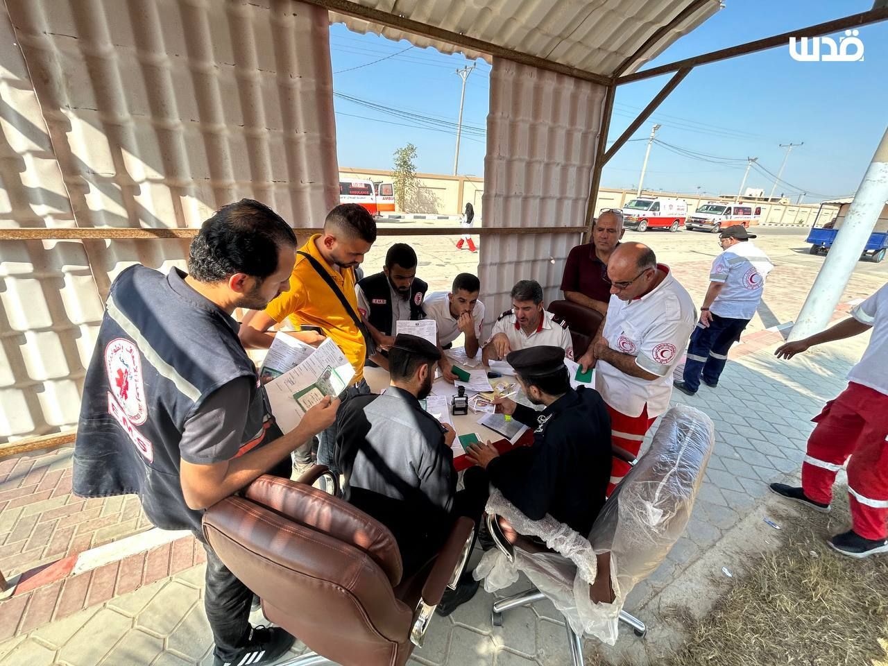 لأول مرة منذ 25 يوماً... فتح معبر رفح ونقل 80 جريحاً من قطاع غزة إلى مصر